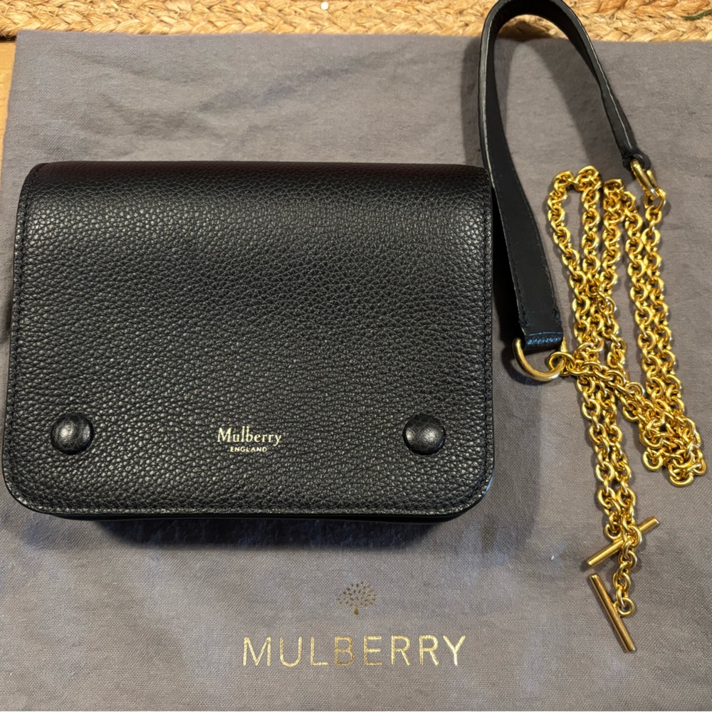 Mulberry Clifton   Black Leather Crossbody Bag with Gold Chain